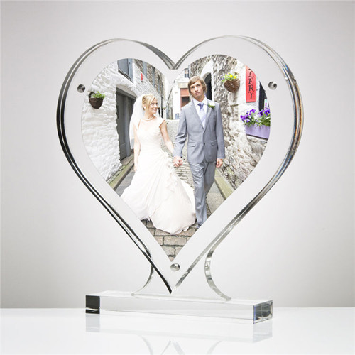 Heart-shaped magnetic acrylic photo frame